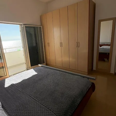 Sasso Bianco Apartment's * Durrës