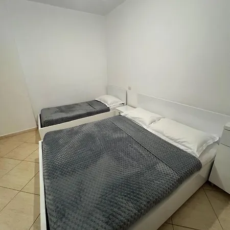 Sasso Bianco Apartment's Appartamento Durrës