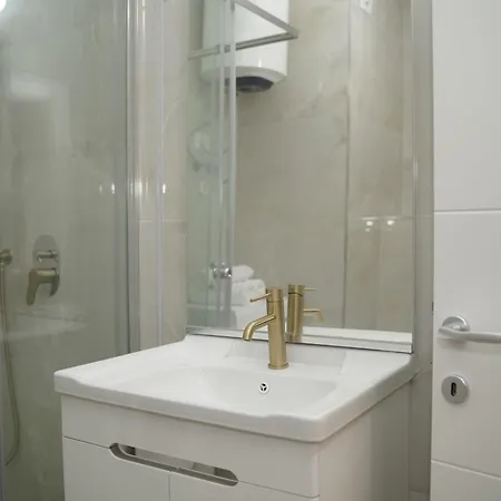 Sasso Bianco Apartment's Appartamento Durrës